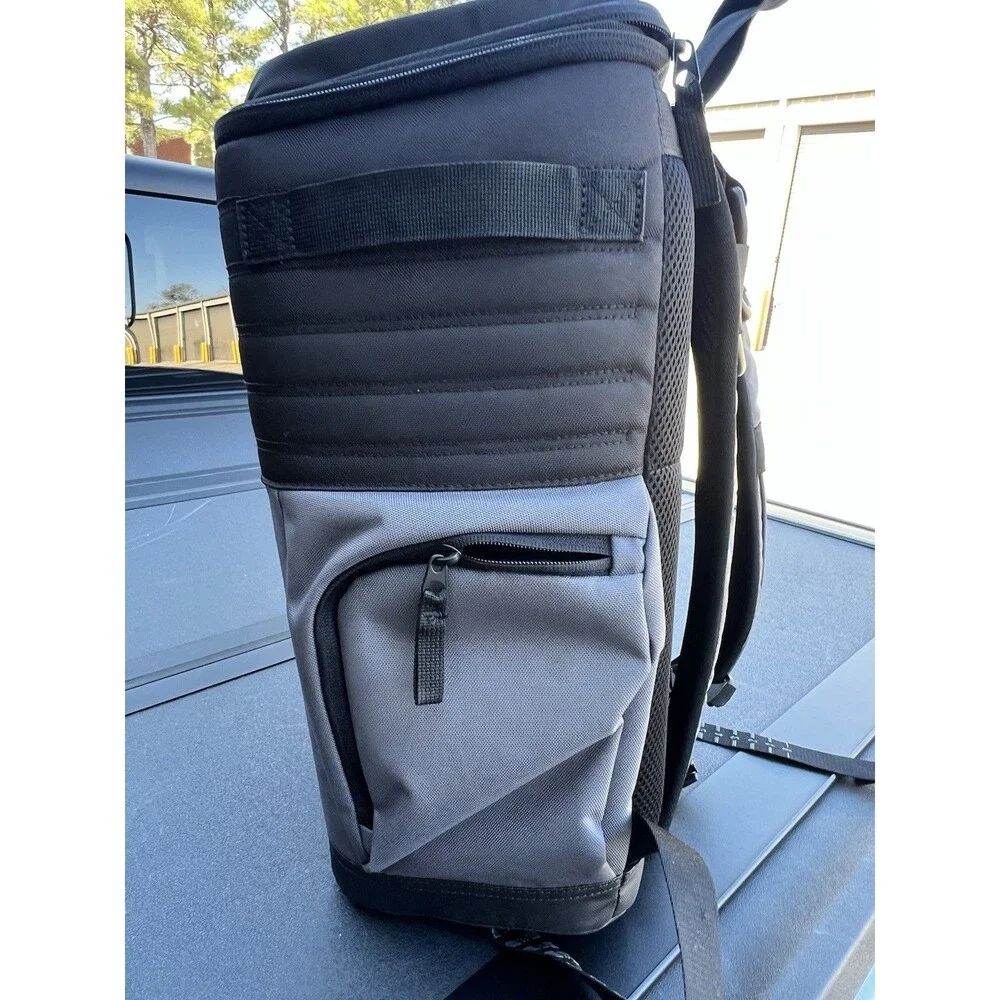 Under Armour UA Sideline 25-Can Backpack Cooler - Pitch Grey/Black, OSFA